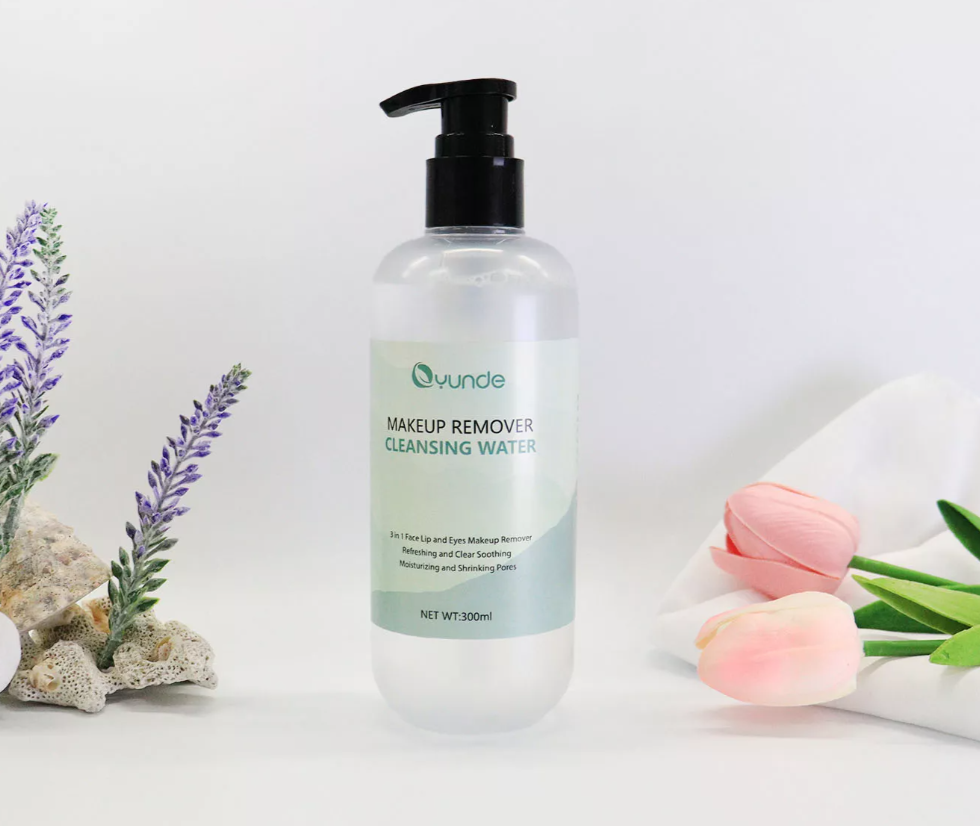 Soothing & Moisturizing Makeup Remover Water with Aloe Vera