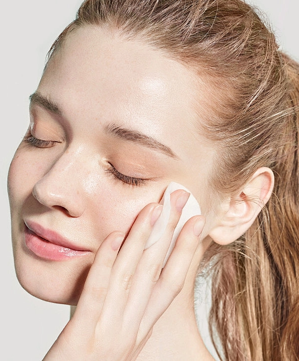 De la peau irritée à une lueur: comment la routine du client a changé avec le démaquillant Oyunde