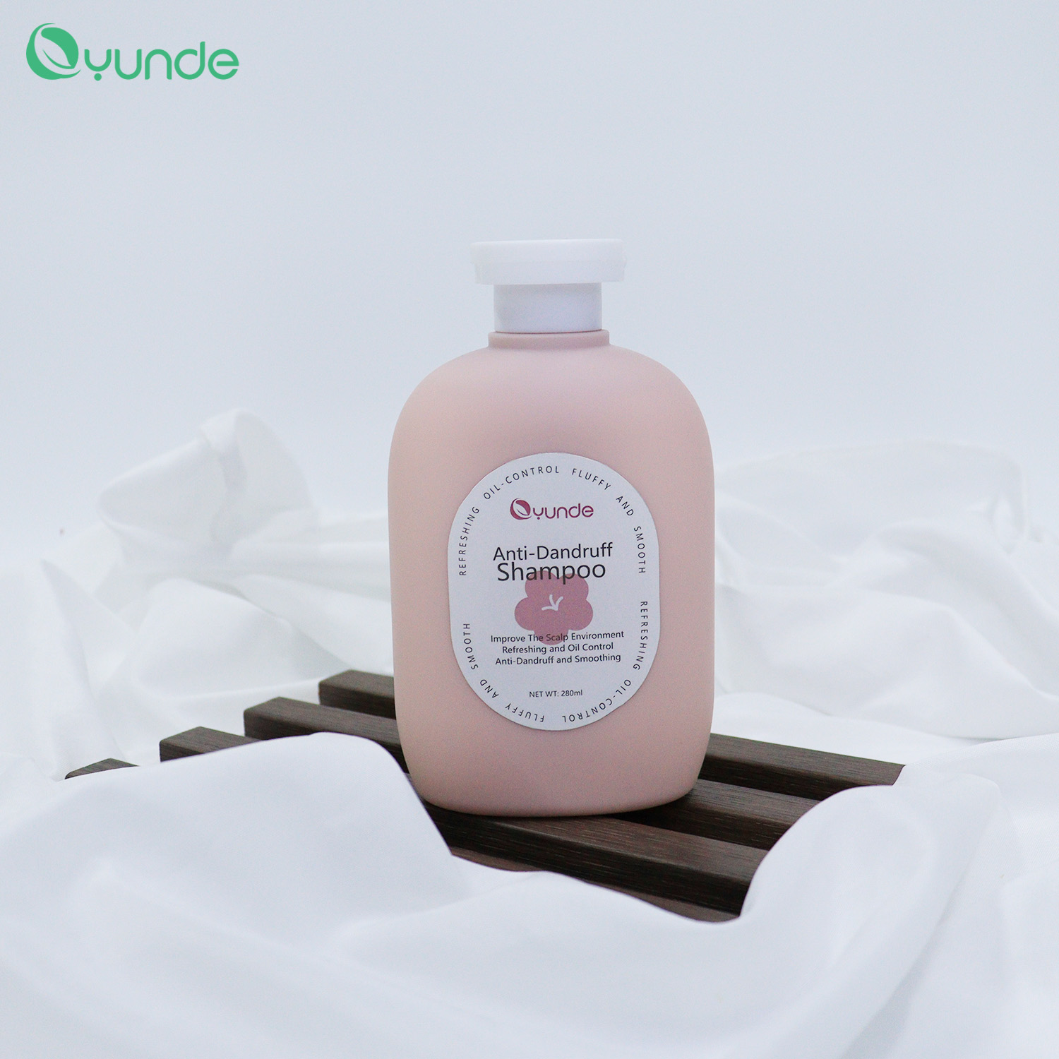 Fluffy & Smooth Hair Care Refreshing Oil-Control Anti-Dandruff Shampoo 