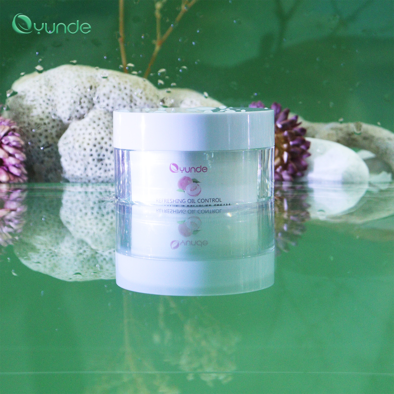 Peach Makeup Remover Cream Gently Cleanses And Hydrates Your Skin