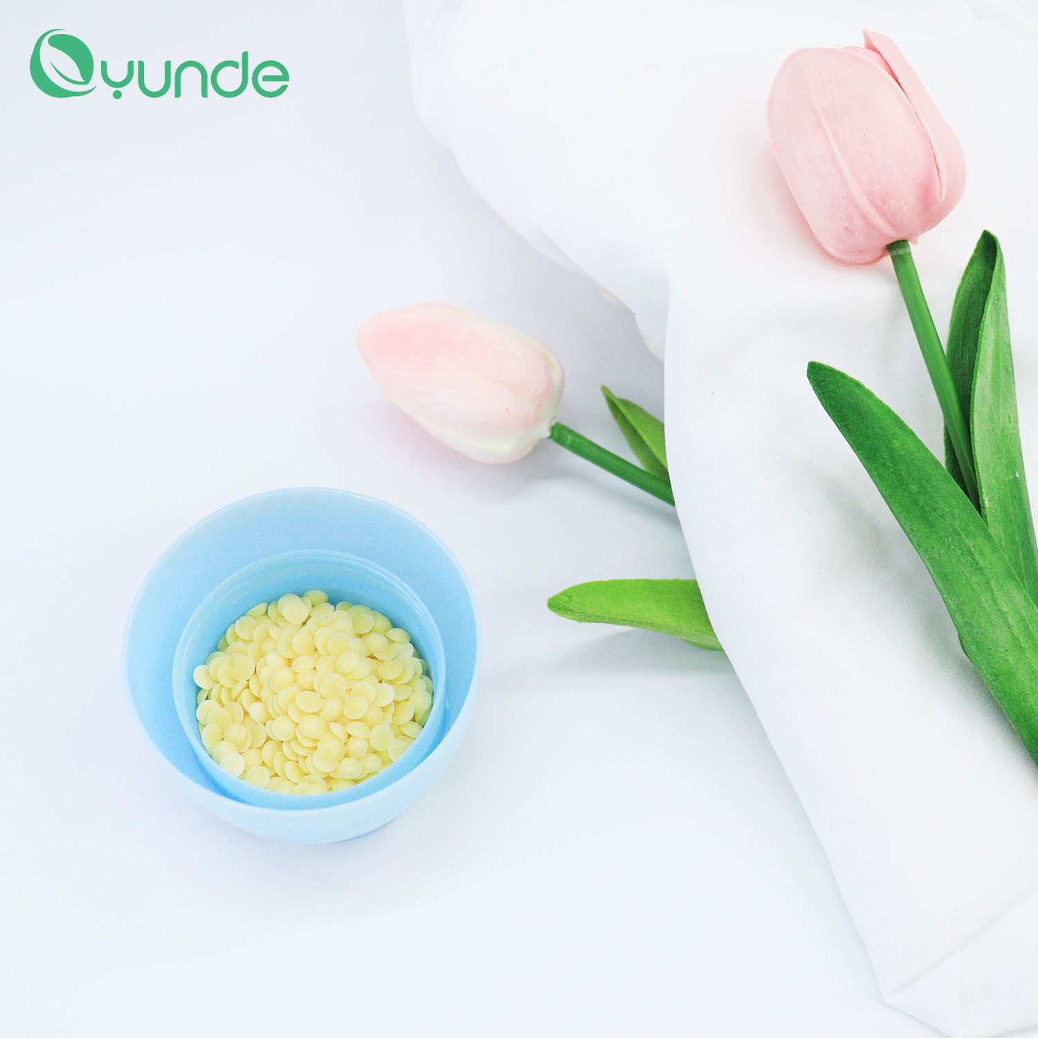 Tailor-made Laundry Scent Beads Crafted To Preserve The Richness And Vibrancy Of Dark Fabrics.