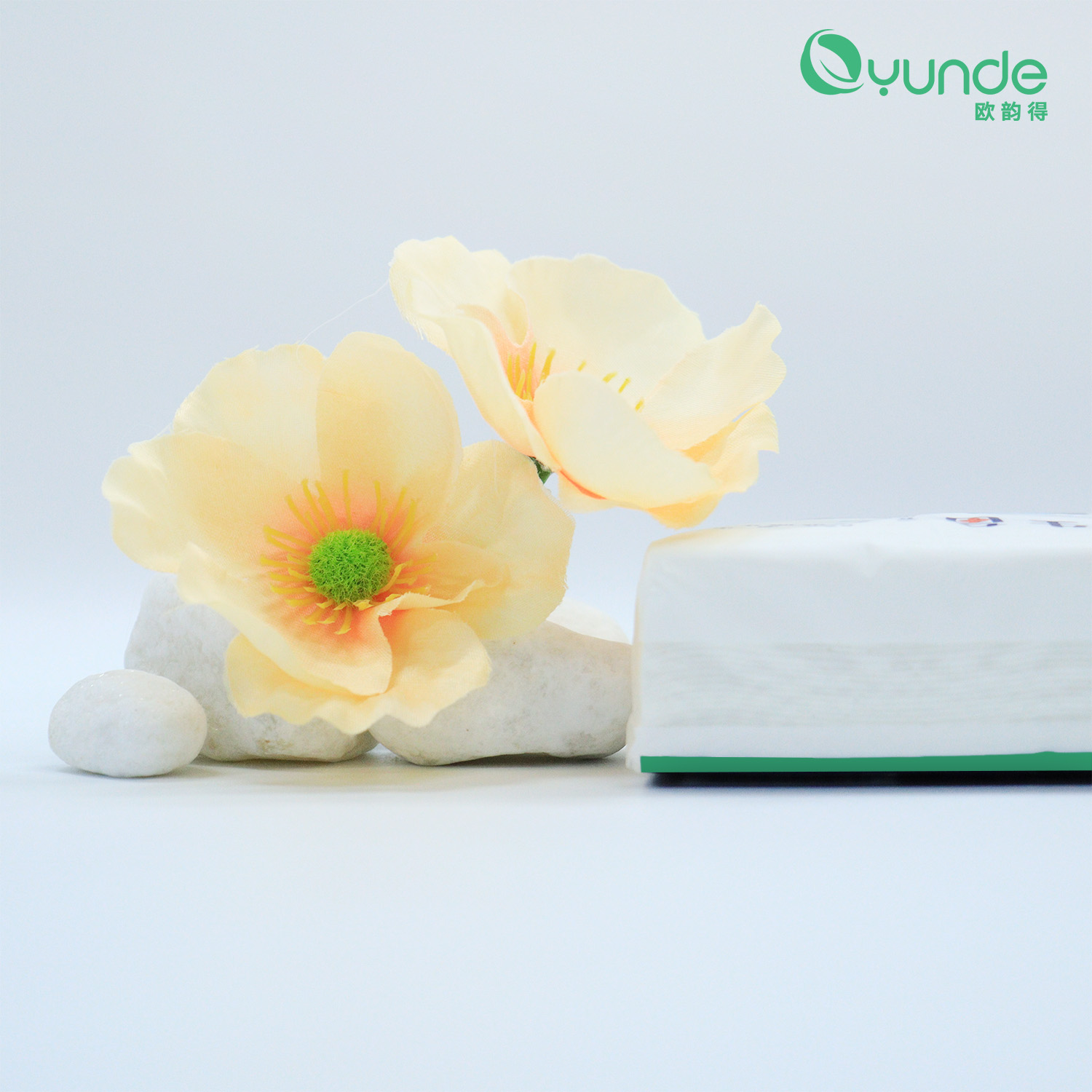 Wholesale Wettable Cloud-like Tissue Paper with Moisturizing Cream for Adults Suitable for Use When Having a Cold