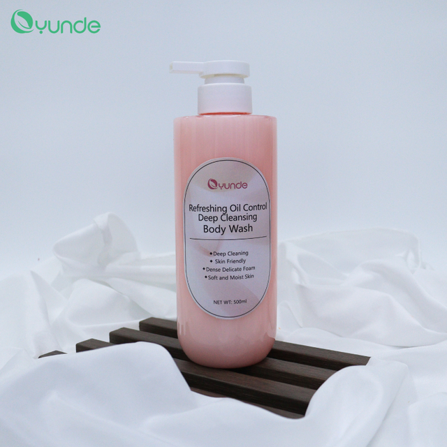 Hydra Clean Deep Moisturizing Shower Gel – Gentle Cleansing & Long-Lasting Hydration